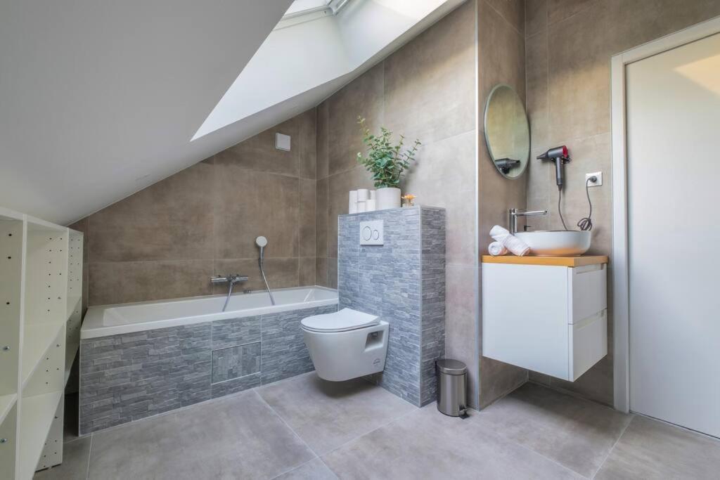 Apartamento Champagne Sunset Gueux Exterior foto